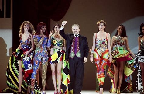 gianni versace vestiti storici|gianni versace stile.